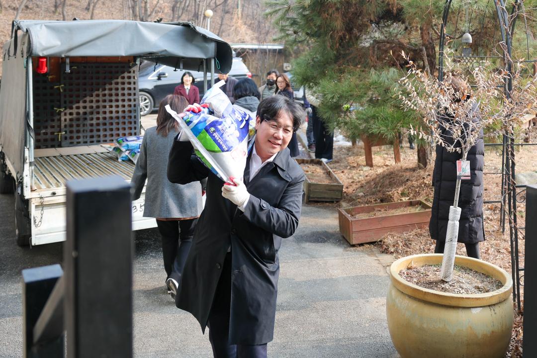 '광주시의회 설명절 전통시장 장보기 및 복지시설 위문' 게시글의 사진(24)