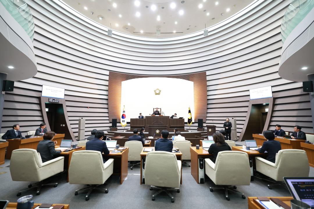 '제321회 광주시의회 제2차 정례회 제2차 본회의' 게시글의 사진(1)