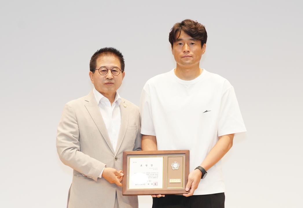 '제4,5대 공무직위원장 이취임식' 게시글의 사진(3)