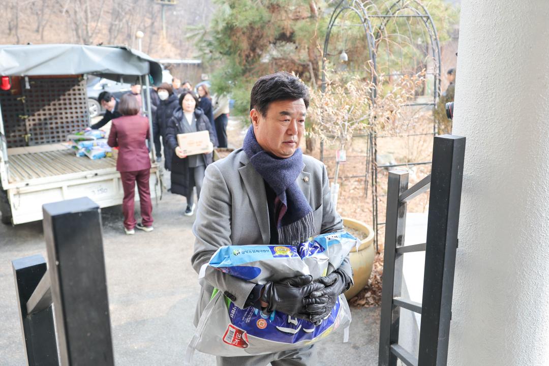 '광주시의회 설명절 전통시장 장보기 및 복지시설 위문' 게시글의 사진(16)